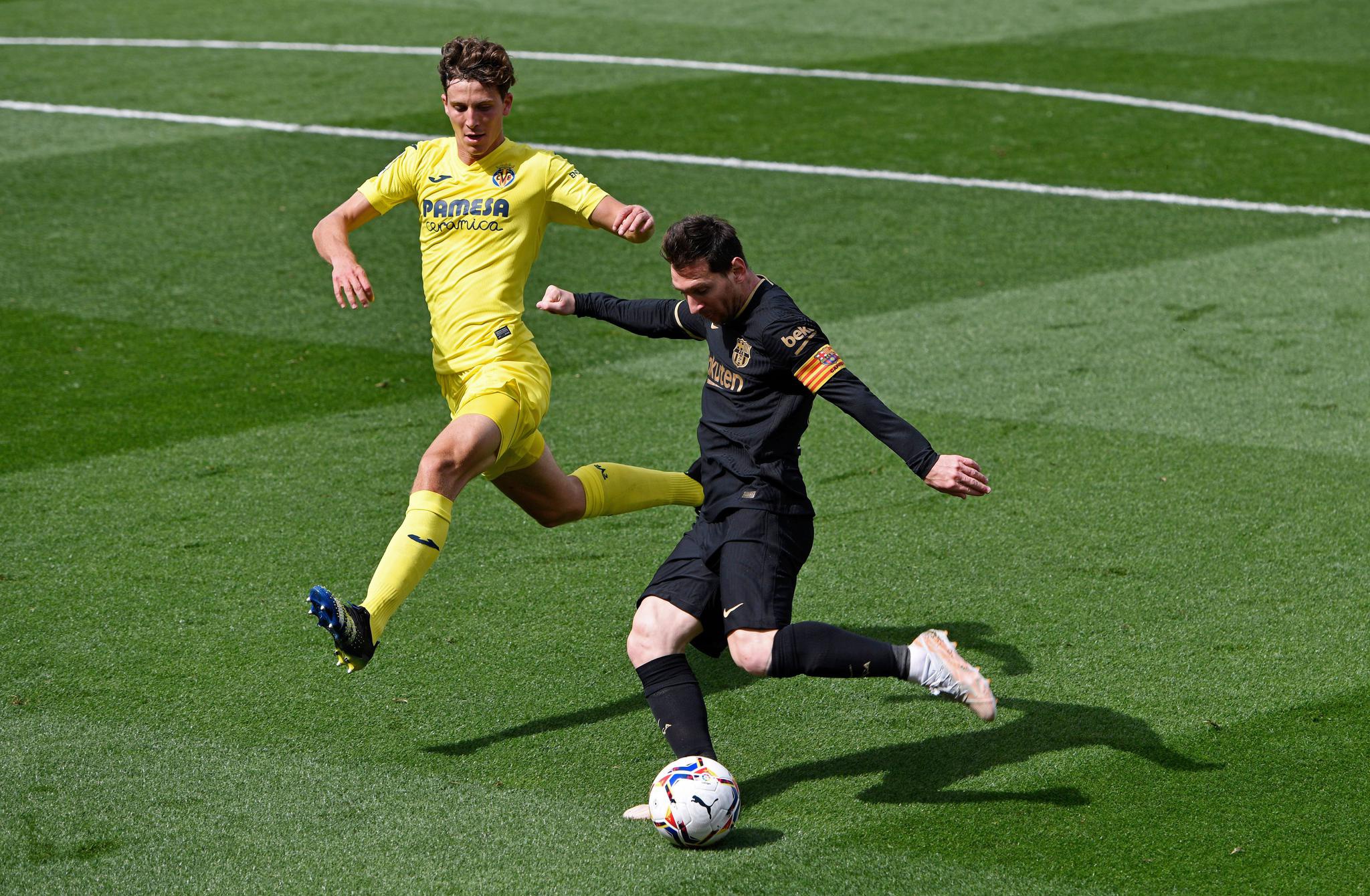 包含比利亚雷亚尔内部会议纪要流出：冲刺阶段手感冰凉；欧联使命明确；控场能力受关注的词条