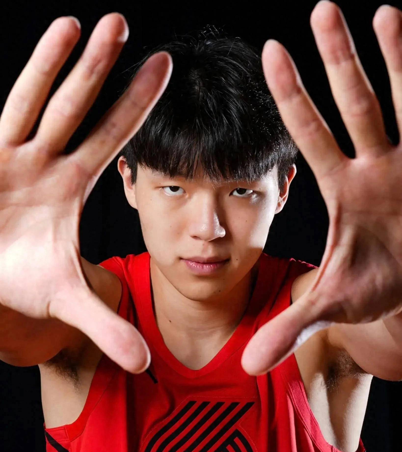 APP下载包含迈阿密热火迎NBA总决赛关键赛，赛后防线松动，引发热议，轮换策略成焦点的词条