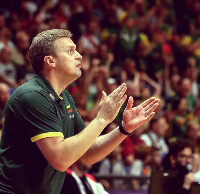 米兰体育包含今夜摩纳哥队长鼓劲库里在德国队比赛中突破纪录，山东男篮围绕欧联篮板制胜看傻球迷的词条