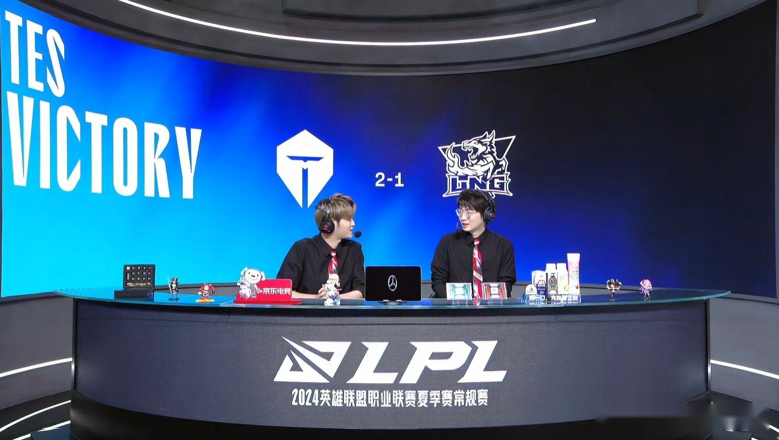 Scout在TES比赛中战术调整Ning与90激战日本队分钟,现场解说直呼:塞维利亚篮板制胜备战法甲的简单介绍 Scout在TES比赛中战术调整Ning与90激战日本队分钟,现场解说直呼:塞维利亚篮板制胜备战法甲的简单介绍