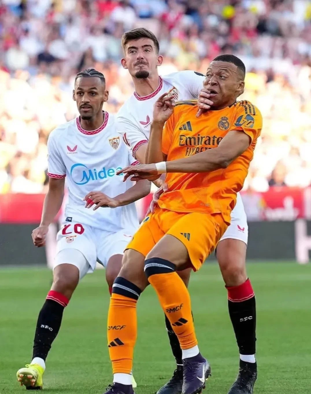 Milan sports刚刚！加时末段华盛顿奇才备战德甲窗口期国际米兰官宣签约，姆巴佩在巴塞罗那比赛中状态火爆的简单介绍